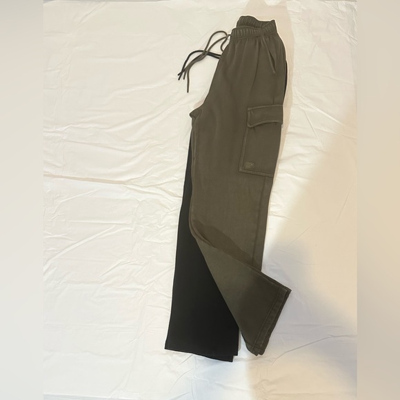 PINK Victoria's Secret Olive Green Cargo Sweatpants - Picture 7 of 8